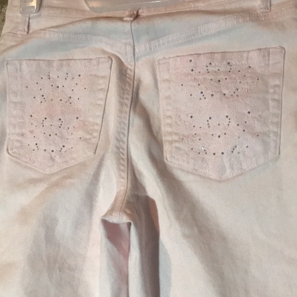 BOGO!! Pale Pink Bermuda Shorts/4 - Picture 2 of 10